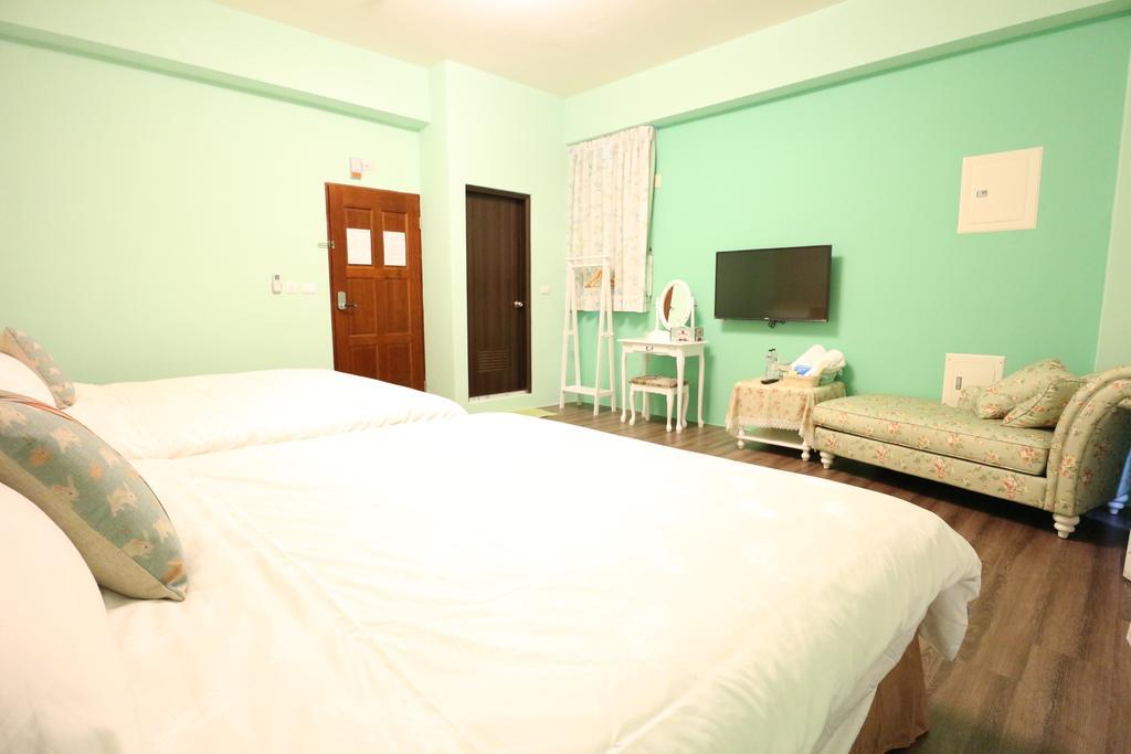 Aunt'S Bed And Breakfast T'ai-tung Esterno foto